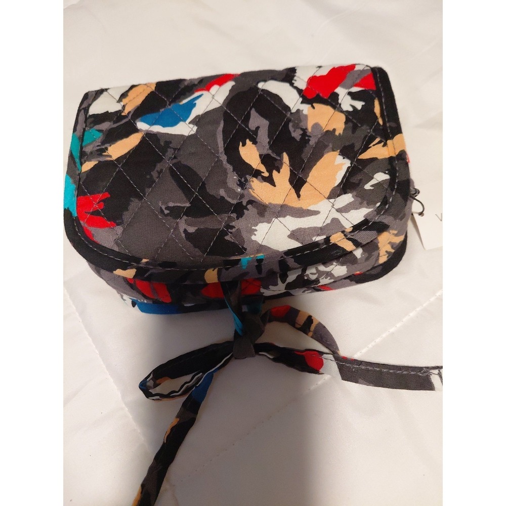 NWT Vera Bradley Tech Case Wristlet wallet in Splash‎ Floral